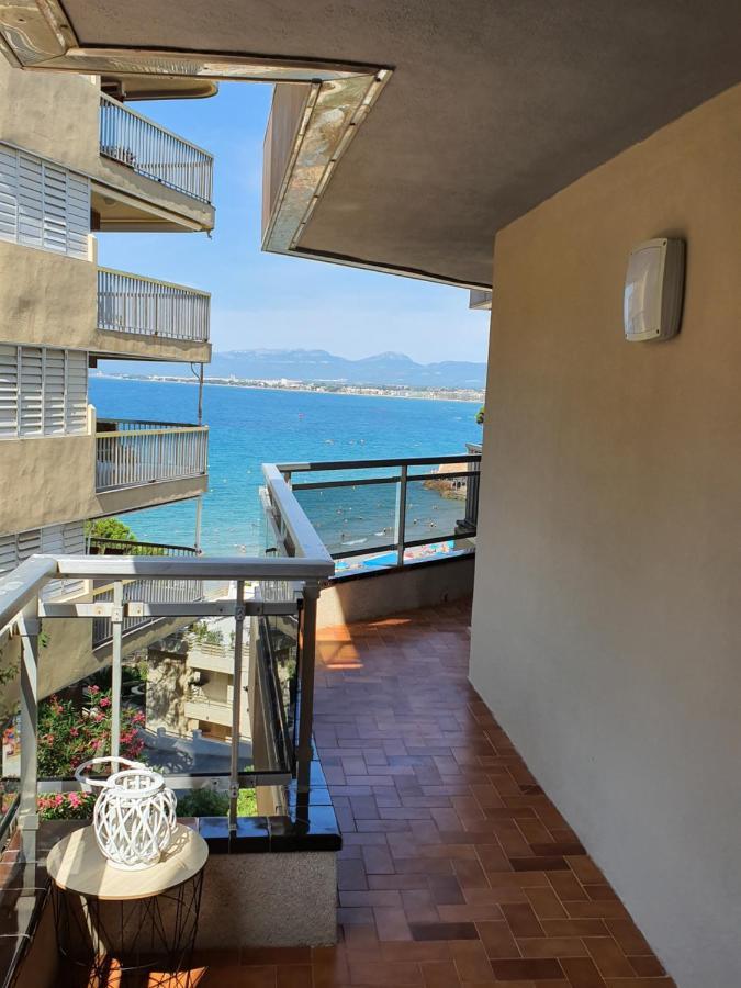 Amazing Luxe Seaview Beach 萨洛 外观 照片